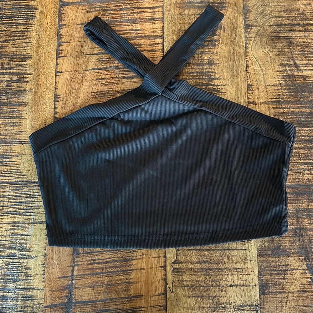 NWOT Black crop top